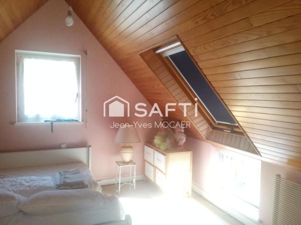 CARHAIX PLOUGUER (29270) ; Superbe propriété d'architecte en situation privilégiée.