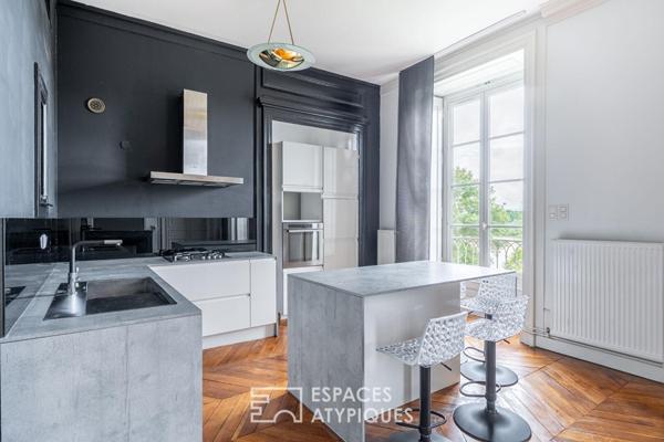Appartement de caractère avec vue sur la Saône, au coeur de Fareins