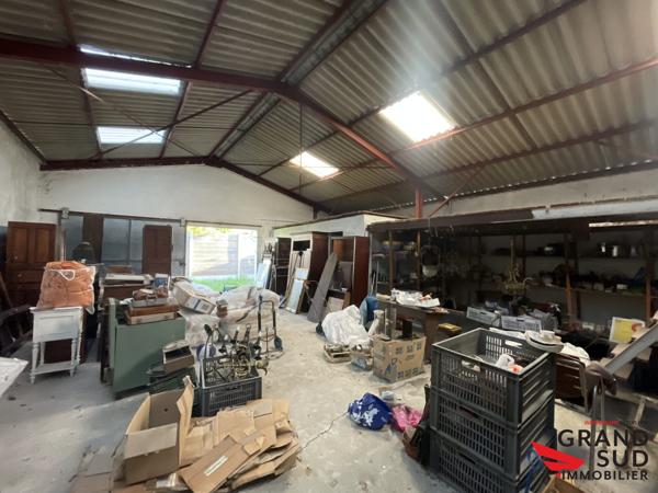 Ensemble immobilier maison, Hangar avec jardin