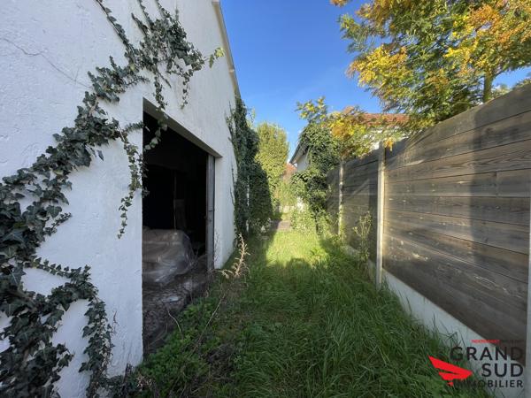 Ensemble immobilier maison, Hangar avec jardin