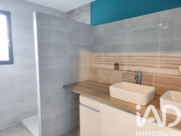 Maison à vendre 6 pièces 133,41 m² Lablachère