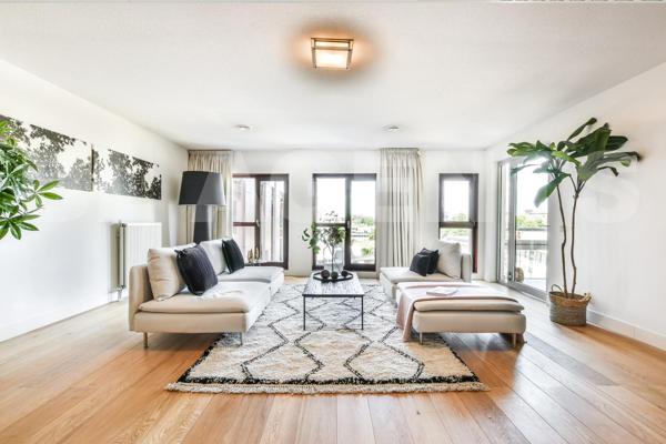 Duplex T4/T5 de 123 m2 au dernier étage