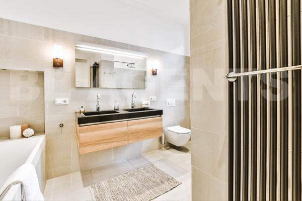 Duplex T4/T5 de 123 m2 au dernier étage