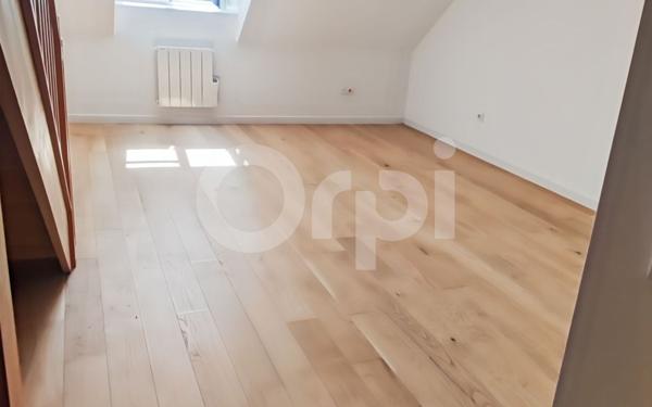 Appartement à louer    2 pièces •  Juilly