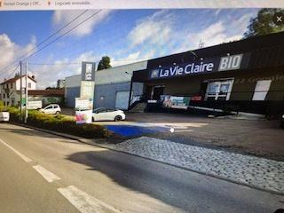 Local Commercial 4 pièces - 750 m²