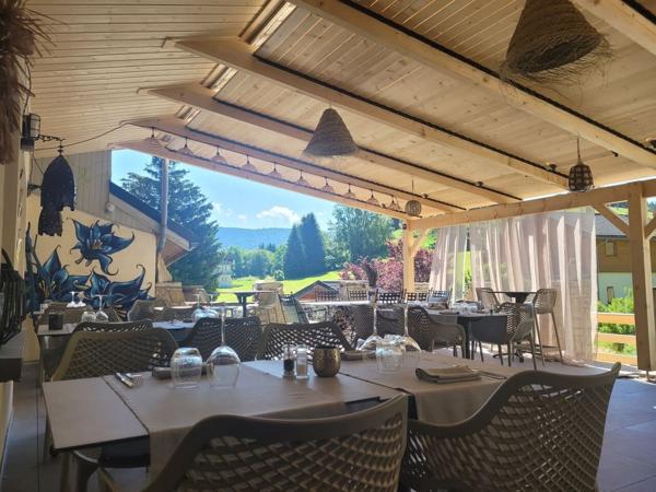 Local professionnel + appartement de fonction