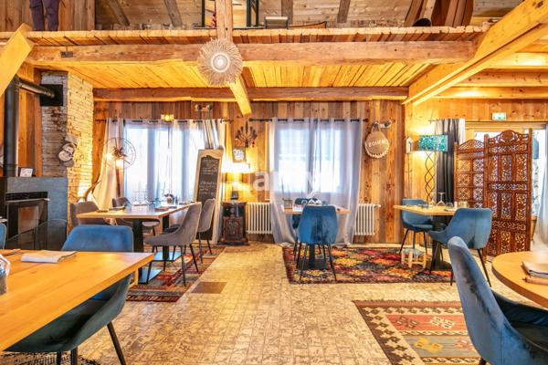 Local professionnel + appartement de fonction