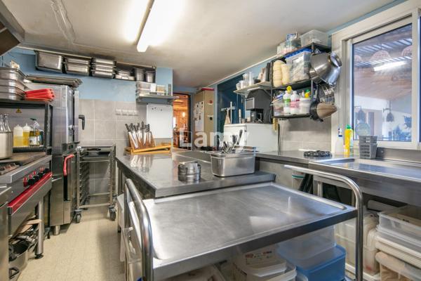 Local professionnel + appartement de fonction