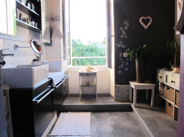 CHARENTAISE 196M² AVEC JARDIN, PISCINE ET DEPENDANCES