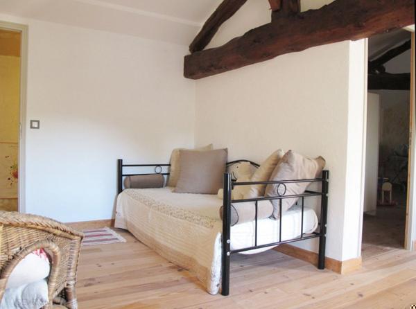 CHARENTAISE 196M² AVEC JARDIN, PISCINE ET DEPENDANCES