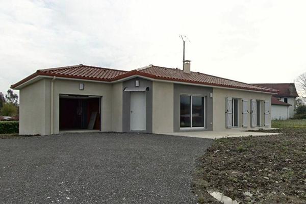 Maison à louer    4 pièces •  Bellocq