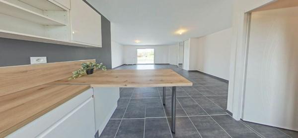 Maison à louer    4 pièces •  Bellocq