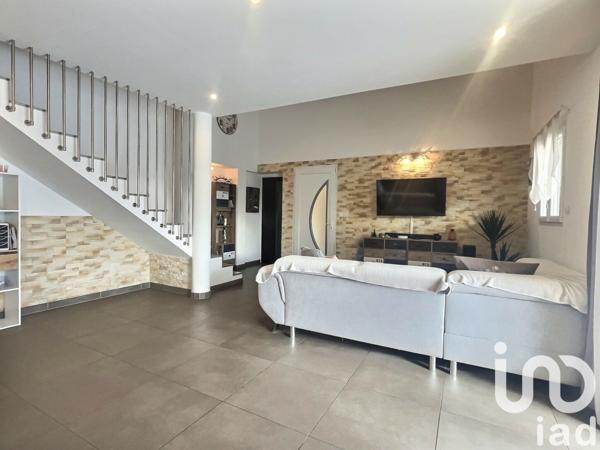 Maison traditionnelle 5 pièces de 165 m² à Saint-Martin-de-Crau (13310)