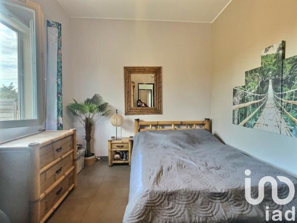 Maison traditionnelle 5 pièces de 165 m² à Saint-Martin-de-Crau (13310)