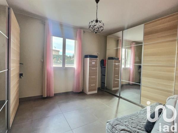 Maison traditionnelle 5 pièces de 165 m² à Saint-Martin-de-Crau (13310)