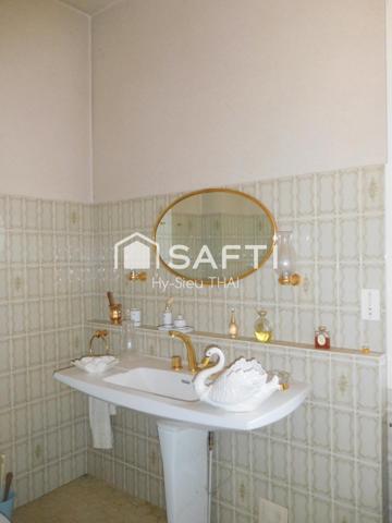 Maison Bourgeoise de Ville, 137 m2 habitables, 7 pièces, 3 niveaux,