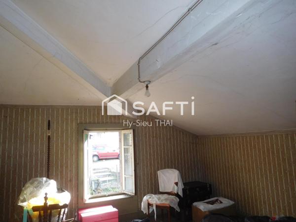 Maison Bourgeoise de Ville, 137 m2 habitables, 7 pièces, 3 niveaux,