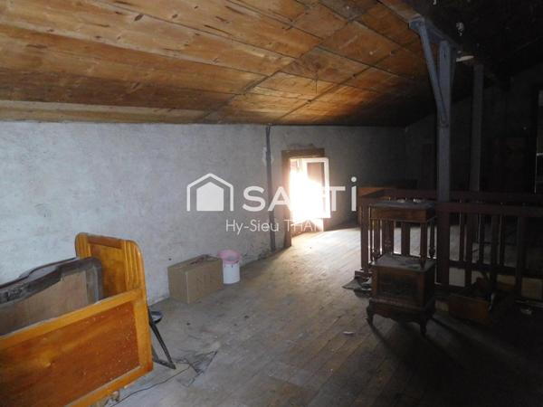 Maison Bourgeoise de Ville, 137 m2 habitables, 7 pièces, 3 niveaux,