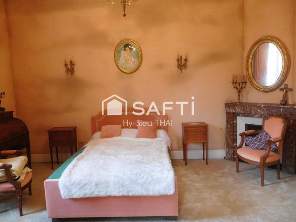 Maison Bourgeoise de Ville, 137 m2 habitables, 7 pièces, 3 niveaux,