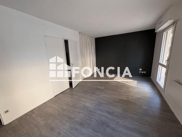 Location Studio 30.21 m² - 64 RUE MURAT - PASTEUR MURAT Bordeaux 33200