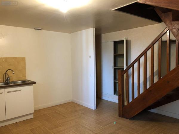 Immeuble à vendre à Lacapelle-Marival dans le Lot (46120), ref : 46030/IMMR/231