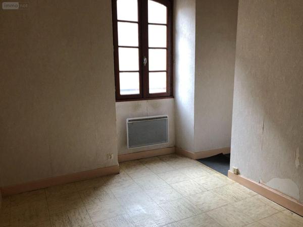 Immeuble à vendre à Lacapelle-Marival dans le Lot (46120), ref : 46030/IMMR/231
