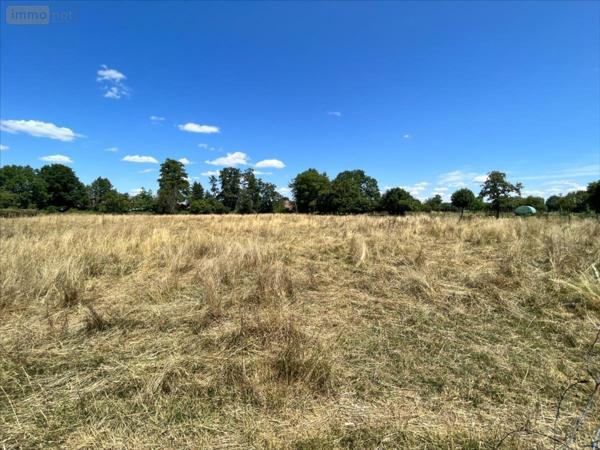 Terrain à Batir à vendre à Saint-Loup-sur-Semouse en Haute-Saône (70800), ref : 1012702