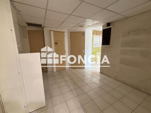 Location Local commercial 1 pièce 80 m² - Toulon 83200