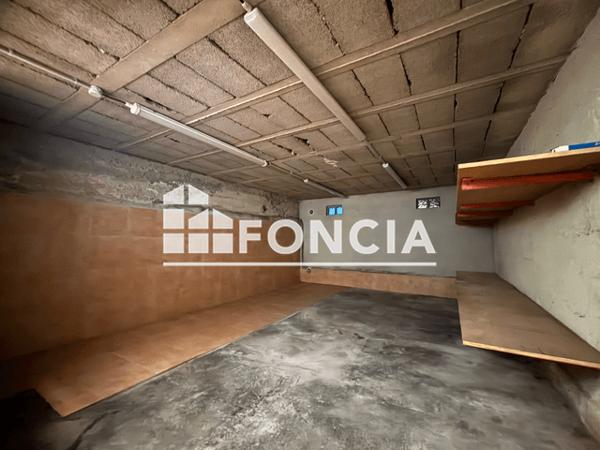 Location Local commercial 1 pièce 80 m² - Toulon 83200