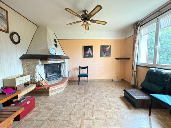 A VENDRE EXCLUSIVITE 84120 PERTUIS MAISON DE TYPE 4 PIECES D'ENVIRON 93M² AVEC GARAGE ET JARDIN