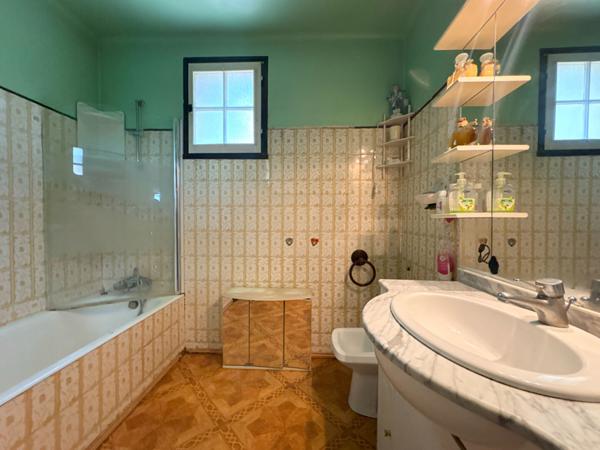 A VENDRE EXCLUSIVITE 84120 PERTUIS MAISON DE TYPE 4 PIECES D'ENVIRON 93M² AVEC GARAGE ET JARDIN