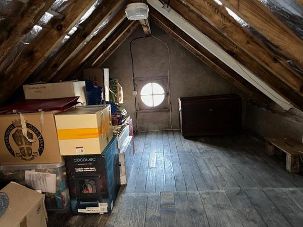 BELLE MAISON de VILLE en MEULIERE de 91 m2- 2 CHAMBRES, SOUS-SOL, JARDIN et TERRASSE, SPA