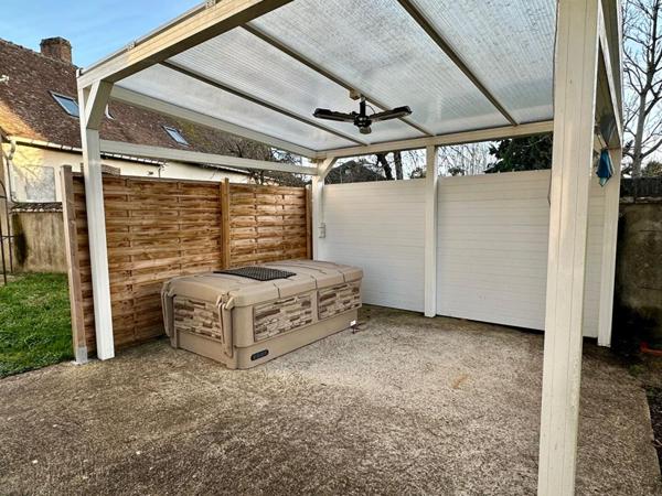 BELLE MAISON de VILLE en MEULIERE de 91 m2- 2 CHAMBRES, SOUS-SOL, JARDIN et TERRASSE, SPA