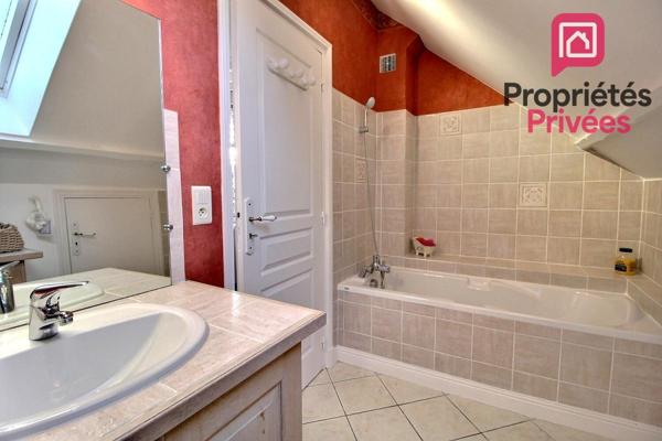 BELLE MAISON de VILLE en MEULIERE de 91 m2- 2 CHAMBRES, SOUS-SOL, JARDIN et TERRASSE, SPA