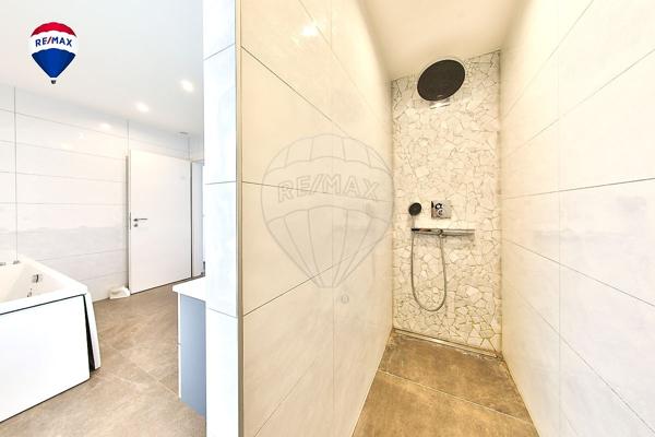 Maison 5 chambre(s) à vendre - Village-Neuf, Haut-Rhin - 68