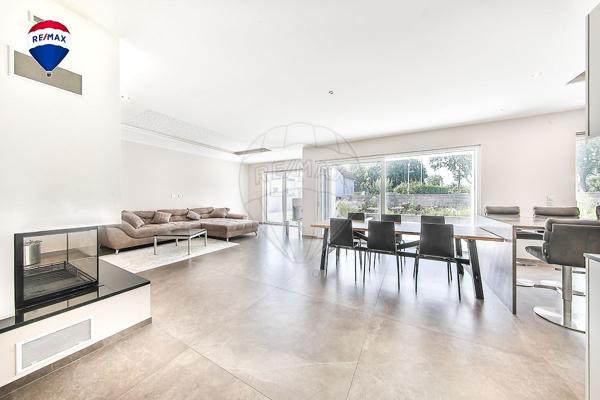 Maison 5 chambre(s) à vendre - Village-Neuf, Haut-Rhin - 68