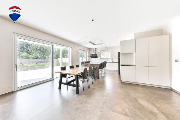 Maison 5 chambre(s) à vendre - Village-Neuf, Haut-Rhin - 68