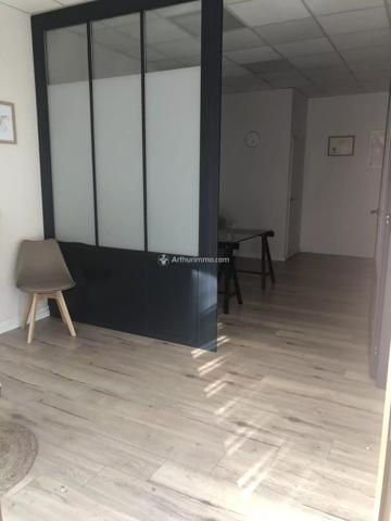 Location Fonds de commerce 1 pièces 27 m2 à Six-Fours-les-Plages