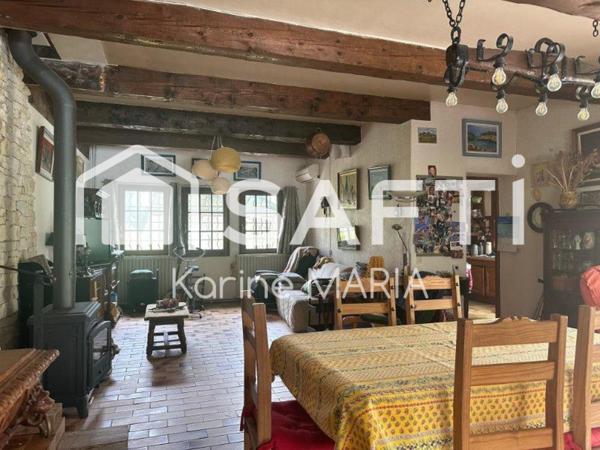 13400- Au pied du Garlaban - Propriété de 242 m2 sur terrain de 4 643 m2 avec dépendances, piscine et garage