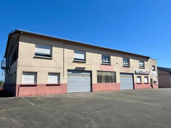 Autre
                                                                                                                                                                                                                                                                                                                                                                                                                                                                                                                                                                500  m²
