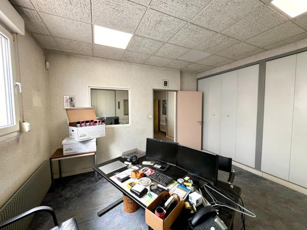 Autre
                                                                                                                                                                                                                                                                                                                                                                                                                                                                                                                                                                500  m²