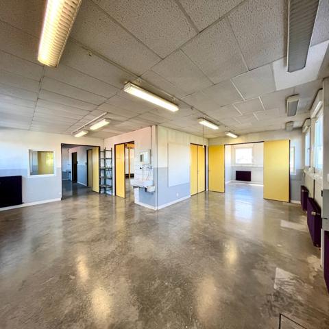 Autre
                                                                                                                                                                                                                                                                                                                                                                                                                                                                                                                                                                500  m²