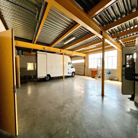 Autre
                                                                                                                                                                                                                                                                                                                                                                                                                                                                                                                                                                500  m²