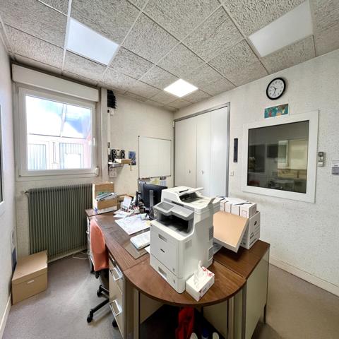 Autre
                                                                                                                                                                                                                                                                                                                                                                                                                                                                                                                                                                500  m²