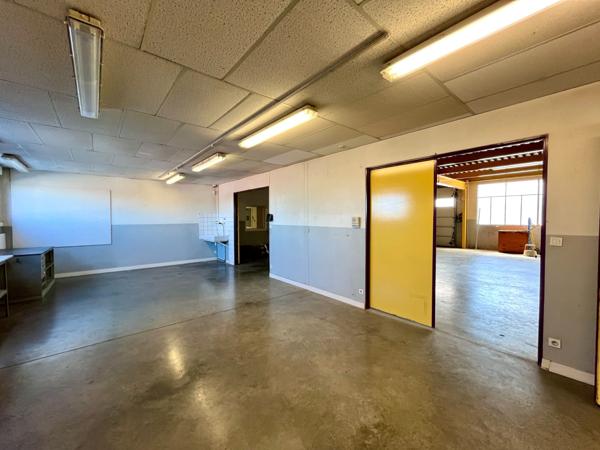 Autre
                                                                                                                                                                                                                                                                                                                                                                                                                                                                                                                                                                500  m²