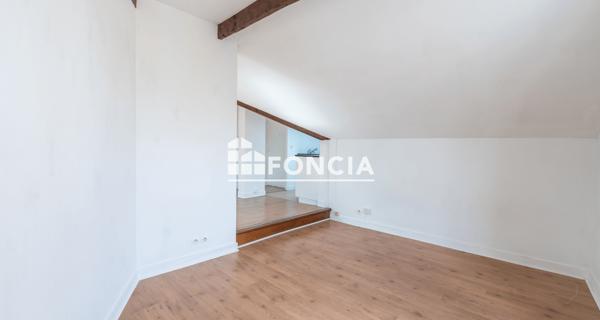 À vendre Studio 24.21 m² - Versailles 78000