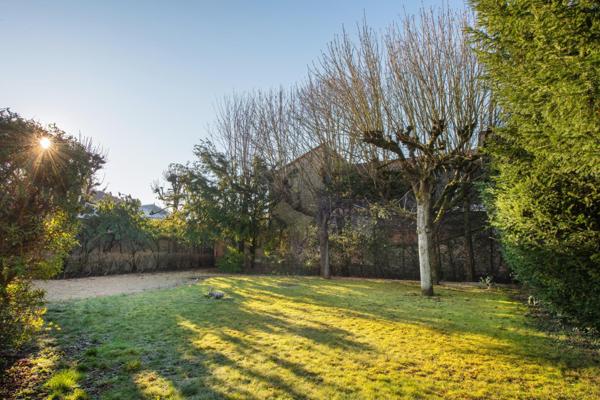 Terrain constructible très au calme 401m² (possibilité d'achat de 700 ou 1300 m²)