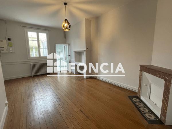 Location Appartement 3 pièces 77.45 m² - 38 RUE MINVIELLE Bordeaux 33000