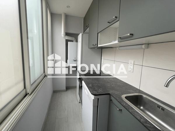 Location Appartement 3 pièces 77.45 m² - 38 RUE MINVIELLE Bordeaux 33000