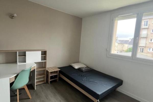 Location - Appartement 3 pièces 80 m 2 LE MANS (72000)